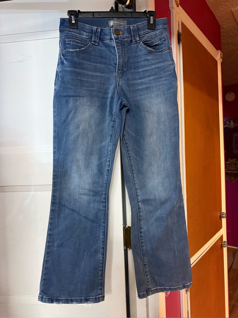 Democracy Women's Mid Wash Blue Straight-Leg Jeans